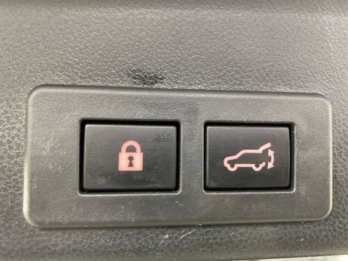 Used 2020 Subaru Ascent Premium w/ Convenience Package image 14