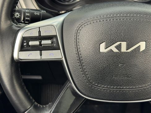 Used 2022 Kia Telluride S image 20