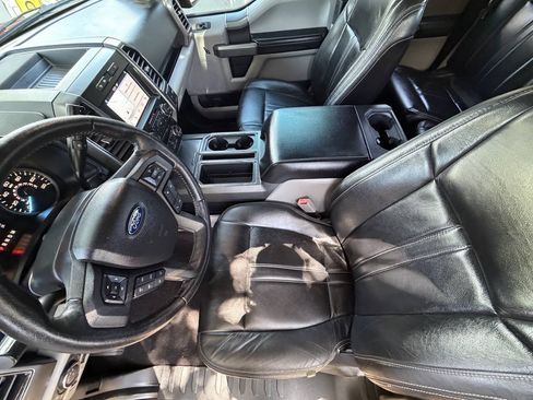 Used 2019 Ford F150 XLT w/ Equipment Group 302A Luxury AWD/4WD image 10