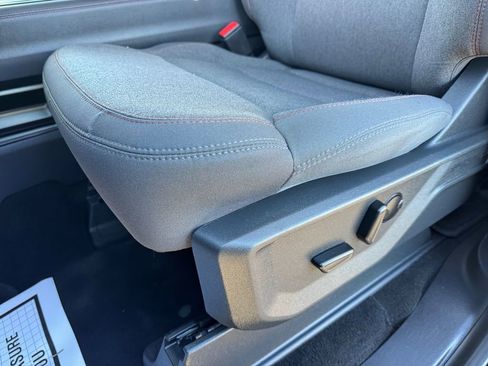 Certified 2025 Ford Expedition Active image 36