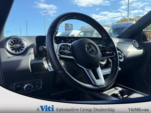 Used 2023 Mercedes-Benz GLA 250 4MATIC image 17