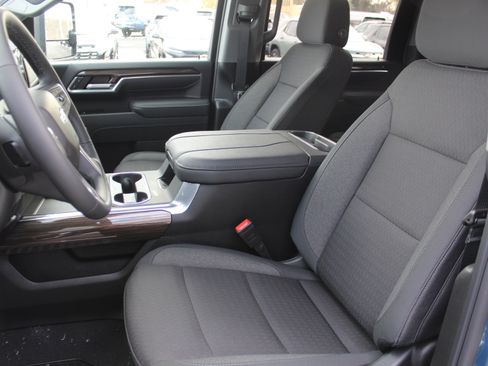 New 2026 Chevrolet Silverado 2500 LT w/ Trail Boss Package image 9