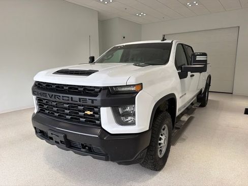 Used 2020 Chevrolet Silverado 2500 W/T w/ WT Convenience Package AWD/4WD image 3