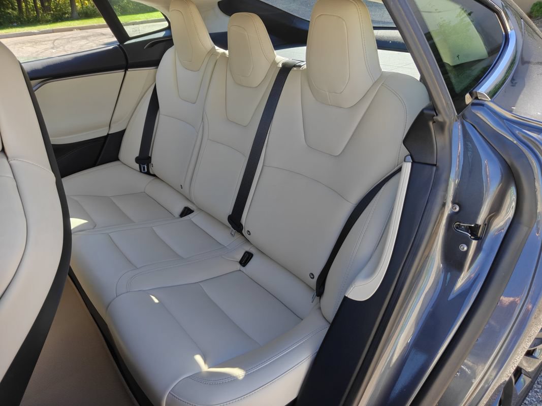 Used 2018 Tesla Model S 100D AWD/4WD image 17