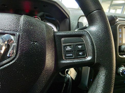 Used 2013 RAM 1500 Classic SLT w/ Premium Display Pkg image 30