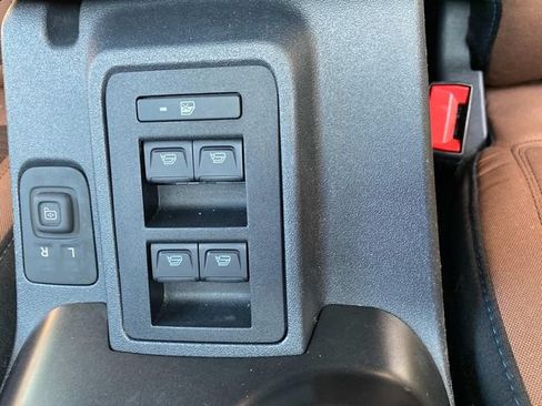 Used 2022 Ford Bronco Outer Banks AWD/4WD image 13