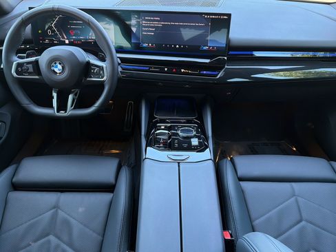 Used 2026 BMW 530i RWD image 17