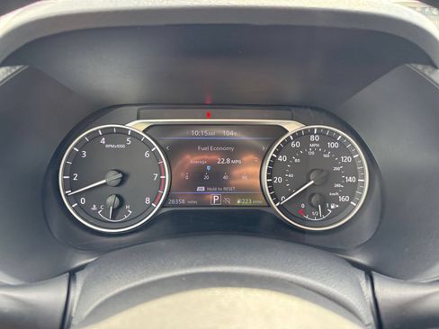 Used 2025 Nissan Sentra SV FWD image 33