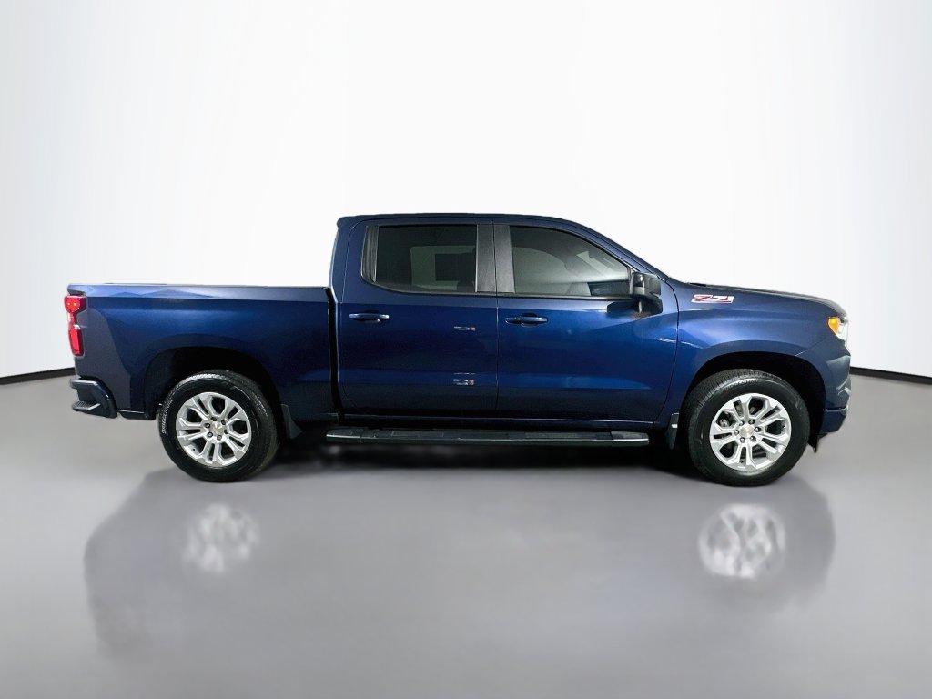 Used 2022 Chevrolet Silverado 1500 RST AWD/4WD image 7