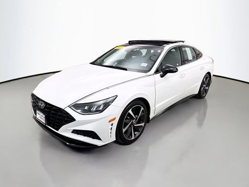 Used 2022 Hyundai Sonata SEL Plus image 3