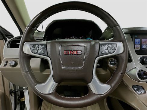 Used 2017 GMC Yukon SLT w/ Open Road Package image 12