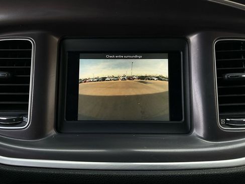 Used 2022 Dodge Charger SXT image 29