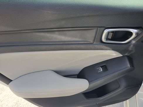 Certified 2025 Acura Integra FWD image 13