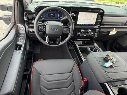 New 2026 Ford F250 Lariat w/ Black Appearance Package AWD/4WD image 10