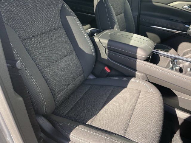 Used 2025 Chevrolet Traverse LT w/ Sun and Wheel Package AWD/4WD image 26