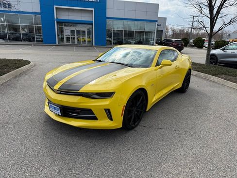 Used 2018 Chevrolet Camaro LT w/ RS Package image 8