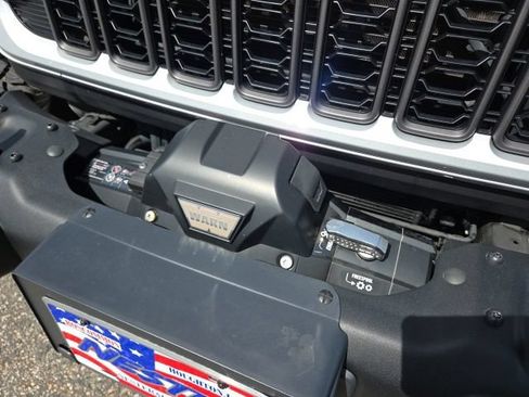 Used 2024 Jeep Wrangler Unlimited Rubicon 392 AWD/4WD image 28