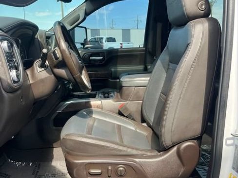 Used 2020 GMC Sierra 2500 Denali w/ Denali Ultimate Package AWD/4WD image 33