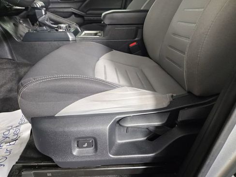 Used 2024 Toyota Tacoma TRD Off-Road image 33