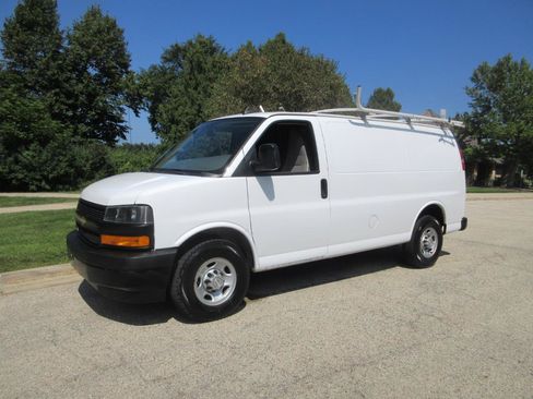 Used 2019 Chevrolet Express 2500 w/ Driver Convenience Package RWD image 29