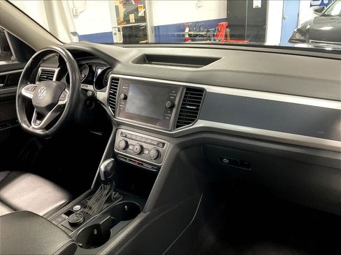 Used 2021 Volkswagen Atlas SE w/ Panoramic Sunroof Package AWD/4WD image 14