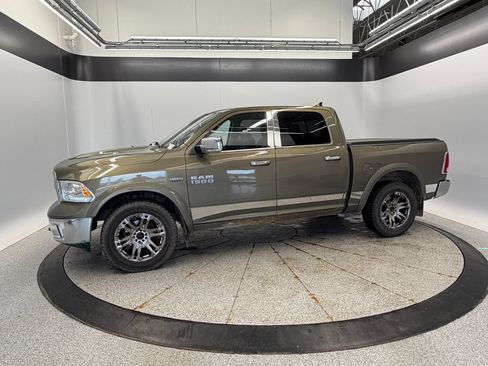 Used 2013 RAM 1500 Laramie w/ Convenience Group AWD/4WD image 3