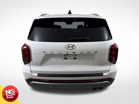 Used 2024 Hyundai Palisade SEL w/ Premium Package FWD image 5