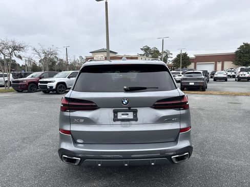 Used 2025 BMW X5 xDrive40i image 4