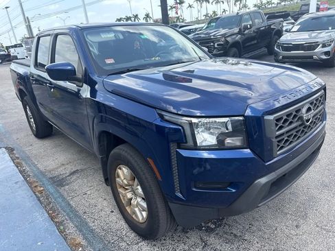 Used 2022 Nissan Frontier SV RWD image 3