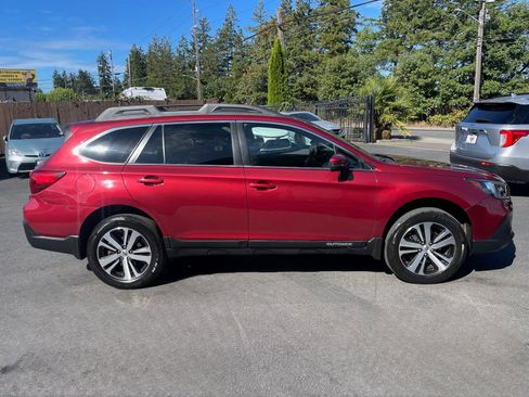 Used 2018 Subaru Outback 2.5i Limited image 8