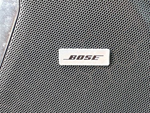 Used 2021 Chevrolet Tahoe Z71 w/ Z71 Signature Package image 18