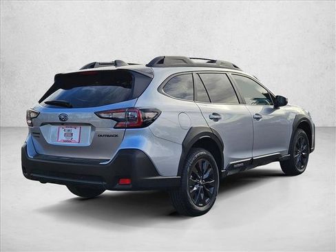 Certified 2025 Subaru Outback Onyx Edition image 5