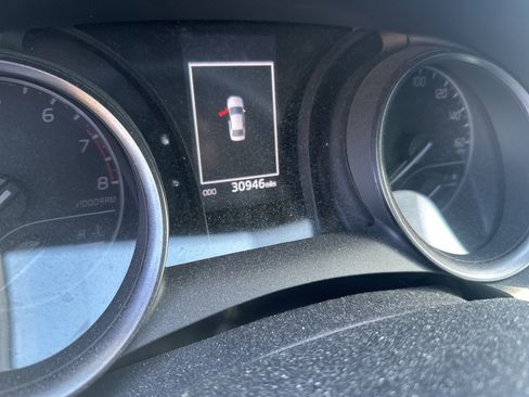 Used 2024 Toyota Camry SE image 7