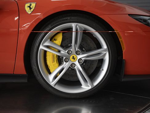 Used 2025 Ferrari 296 GTS RWD image 18
