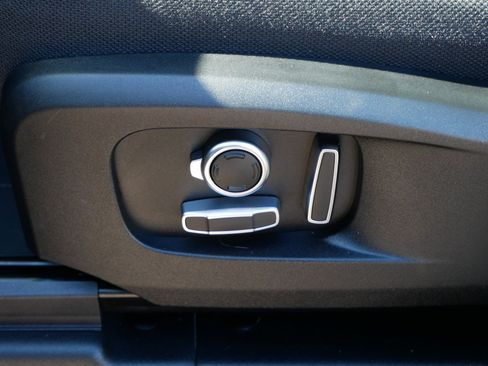 Used 2024 Land Rover Defender 130 X image 20