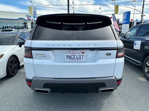 Used 2019 Land Rover Range Rover Sport SE image 4