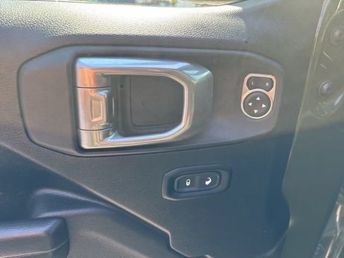 Used 2021 Jeep Wrangler Unlimited Sport AWD/4WD image 13