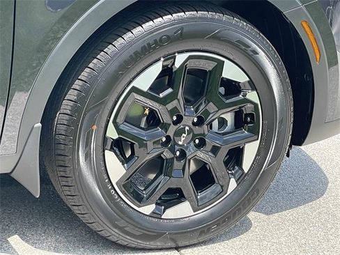 New 2025 Kia Sorento S image 17