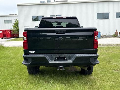 Used 2025 Chevrolet Silverado 2500 Custom w/ Custom Value Package AWD/4WD image 7