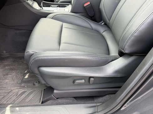 Used 2026 Subaru Ascent Premium AWD/4WD image 17