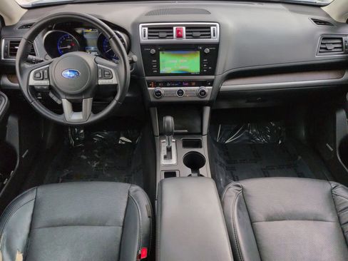 Used 2017 Subaru Outback 2.5i Limited image 16