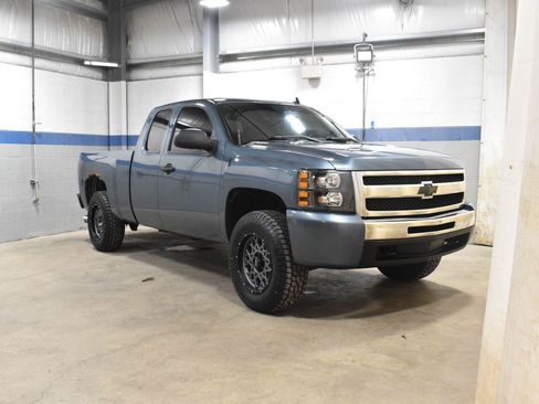 Used 2011 Chevrolet Silverado 1500 LS RWD image 20