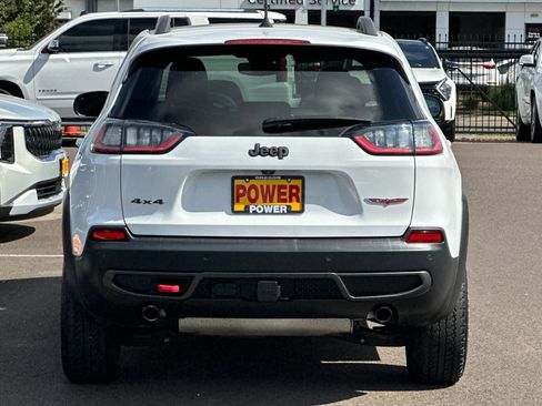 Used 2019 Jeep Cherokee Trailhawk AWD/4WD image 5