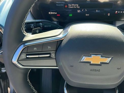 New 2026 Chevrolet Equinox EV LT image 20