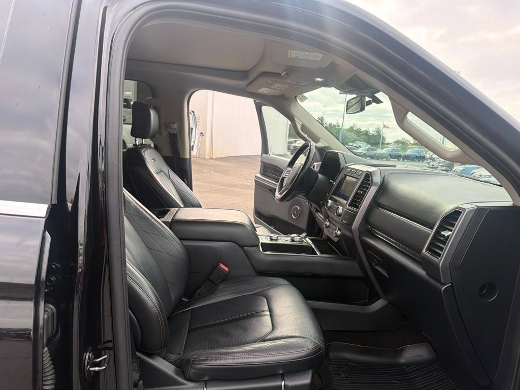 Certified 2020 Ford Expedition Platinum AWD/4WD image 39
