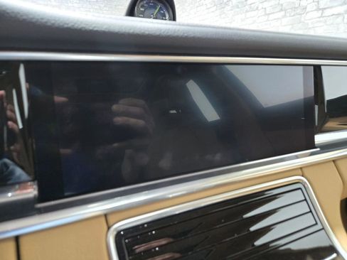 Used 2018 Porsche Panamera 4 image 20