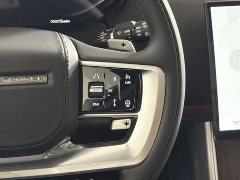 New 2025 Land Rover Range Rover SE image 13