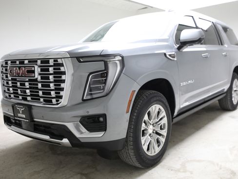 New 2026 GMC Yukon XL Denali w/ Sun & Power Step Package AWD/4WD image 1