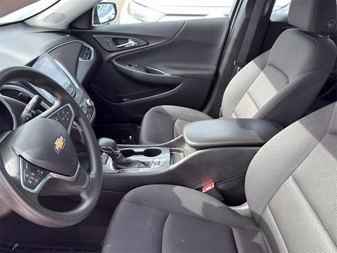 Used 2023 Chevrolet Malibu LS w/ LPO, Floor Liner Package image 10