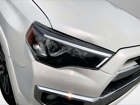 Used 2020 Toyota 4Runner Limited RWD image 30